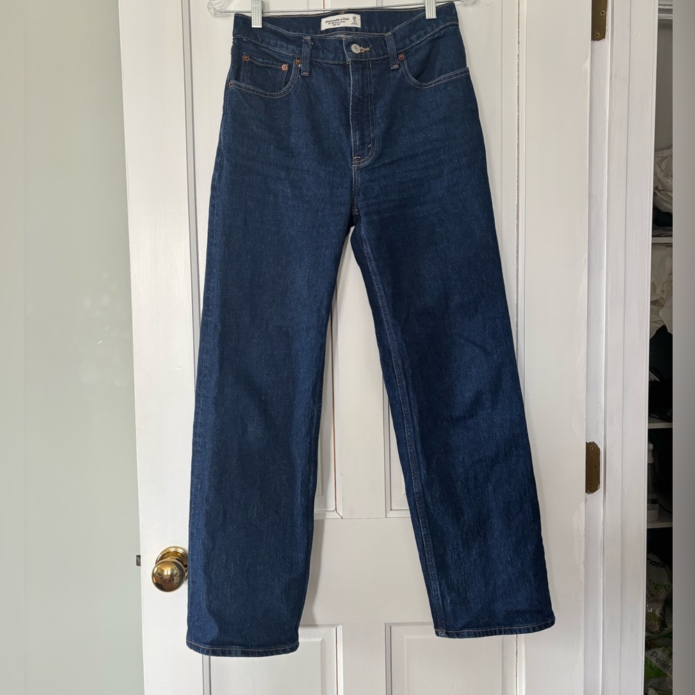 Abercrombie & Fitch Dark Wash 90s Relaxed Jean